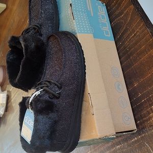 Hey Dude Shoes US Youth Size 2